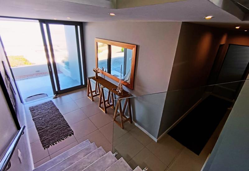 To Let 4 Bedroom Property for Rent in Pinnacle Point Golf Estate Western Cape